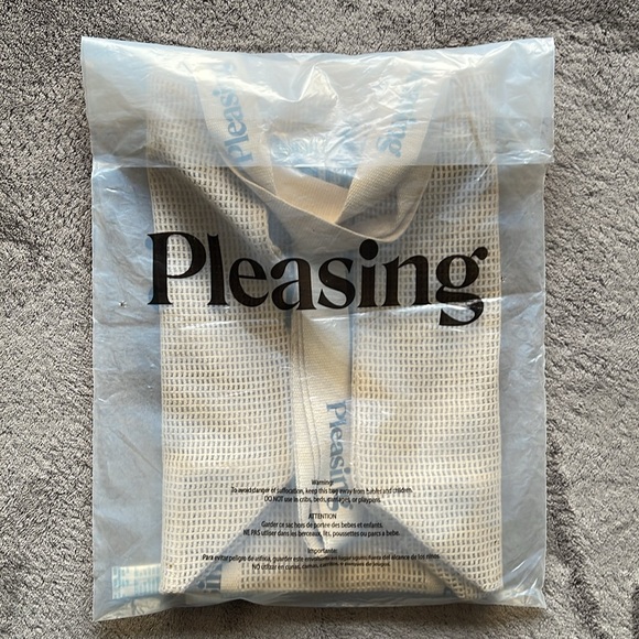 Harry Styles - The Pleasing Bag in Black - Picture 8 of 8